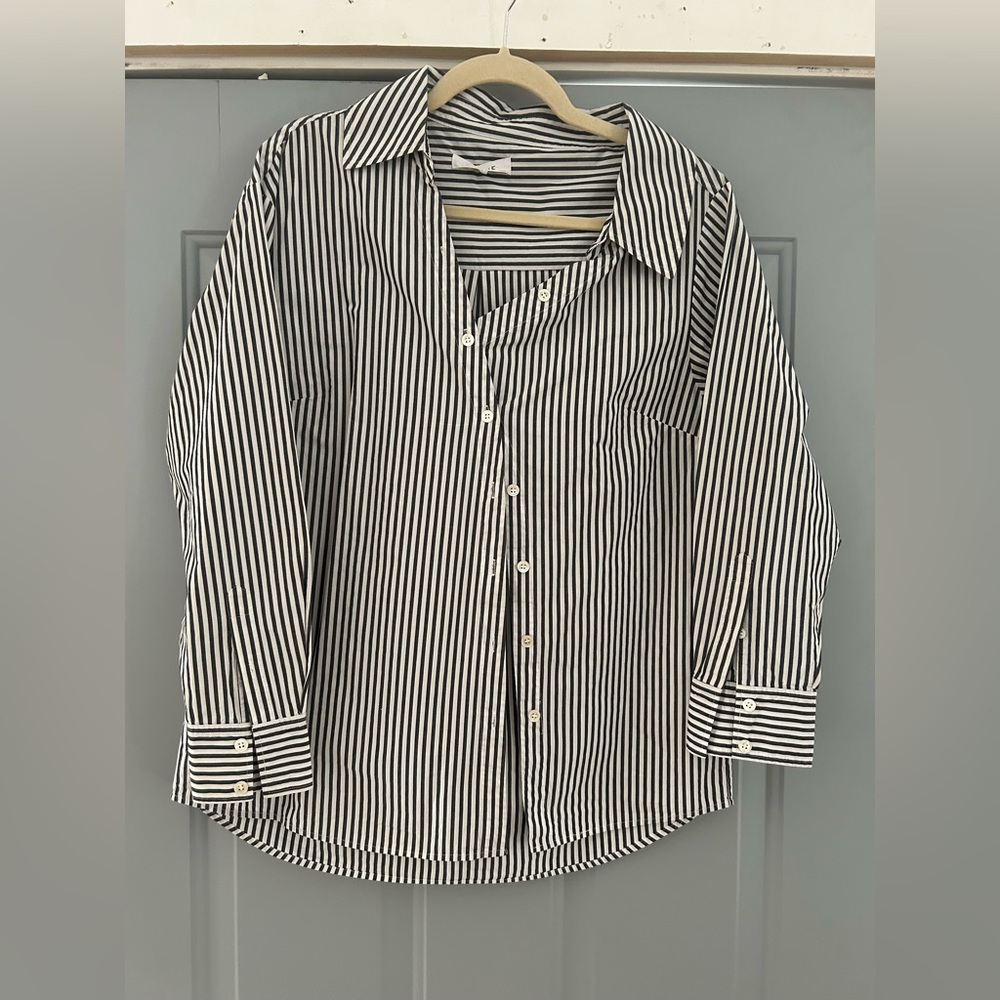 Frame Button Down - Size Small